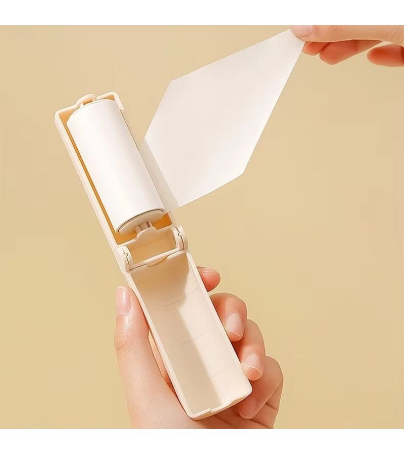 Blue Foldable Travel Lint Roller 30 Sheets Reusable Portable Mini Pet Hair Remover - Image 1