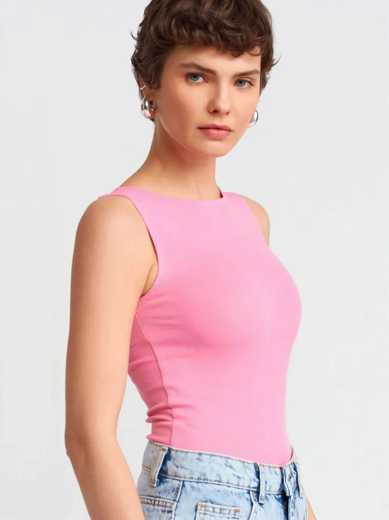 Dilvin Dilvin Sleeveless Slim-Fit Boat Neck Blouse