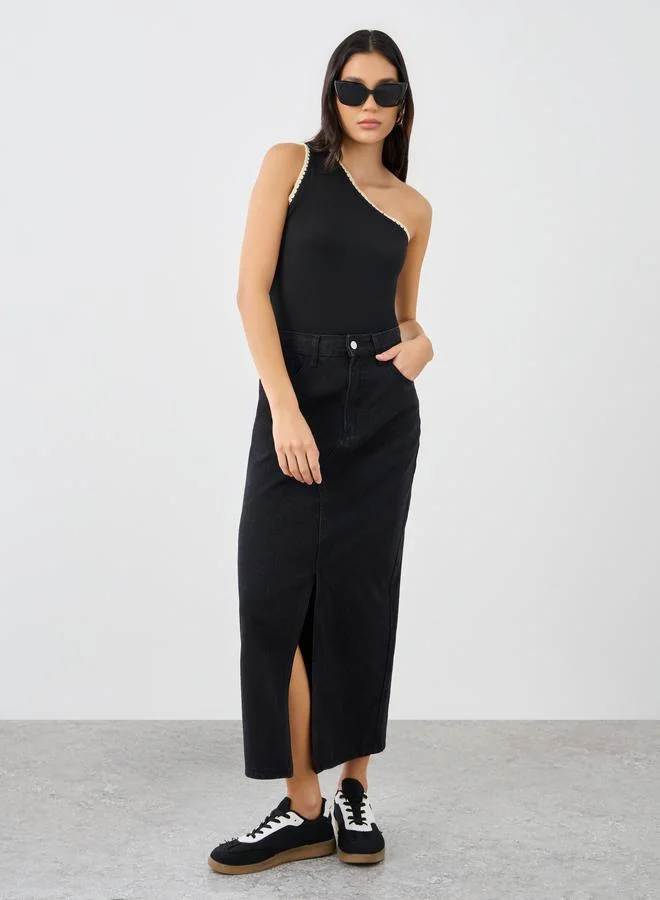 Styli Styli Contrast Trim One Shoulder Knit Top