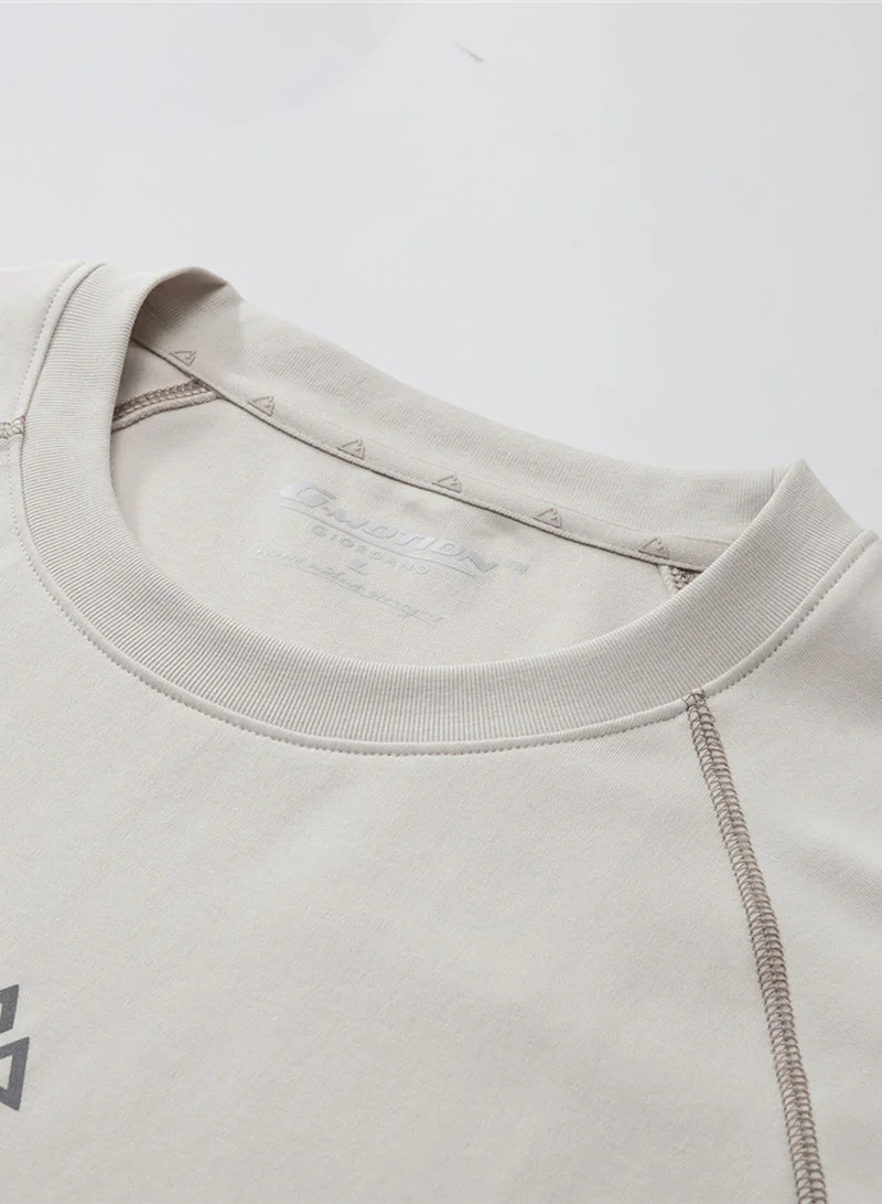 GIORDANO  Men's G-Motion Raglan Performance Tee for Men | Best Price UAE