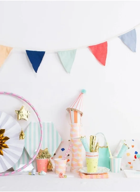 Meri Meri Meri Meri Multicolor Knitted Flag Garland