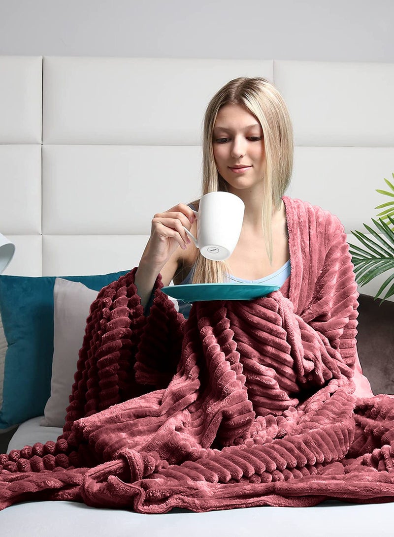 بيير دونا بطانيات من الصوف الفاخر خفيفة الوزن ومضادة للكهرباء الساكنة وبطانية حرارية مثالية للأريكة بطانية مريحة لغرفة المعيشة والسرير والأريكة 200 سم في 150 سم - Image 2