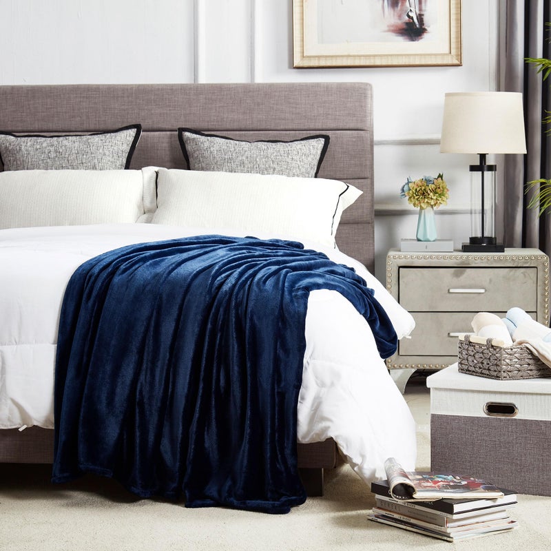 DREAMNINE Soft Cozy Plush Fleece Throw Blanket 50" x 60", Solid Shag Minky Lightweight Fuzzy Flannel Blanket for Bedroom, Luxury Washable Warm Velvet Blankets for Couch Sofa Pet, Breathable, Navy Blue - Image 3