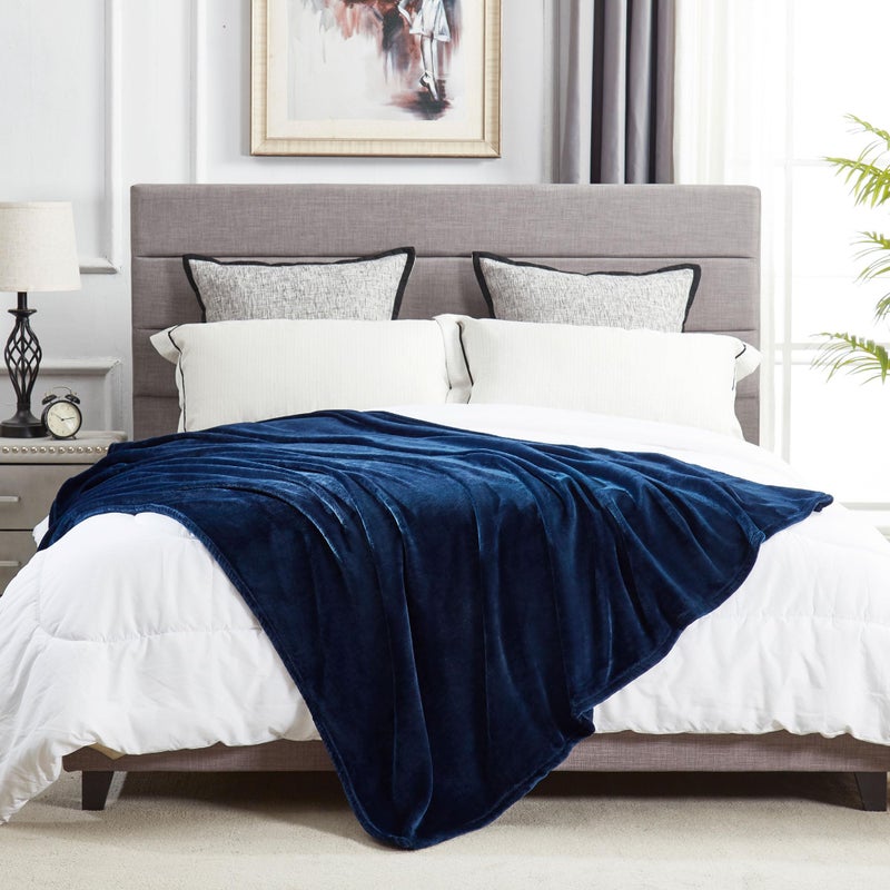 DREAMNINE Soft Cozy Plush Fleece Throw Blanket 50" x 60", Solid Shag Minky Lightweight Fuzzy Flannel Blanket for Bedroom, Luxury Washable Warm Velvet Blankets for Couch Sofa Pet, Breathable, Navy Blue - Image 4