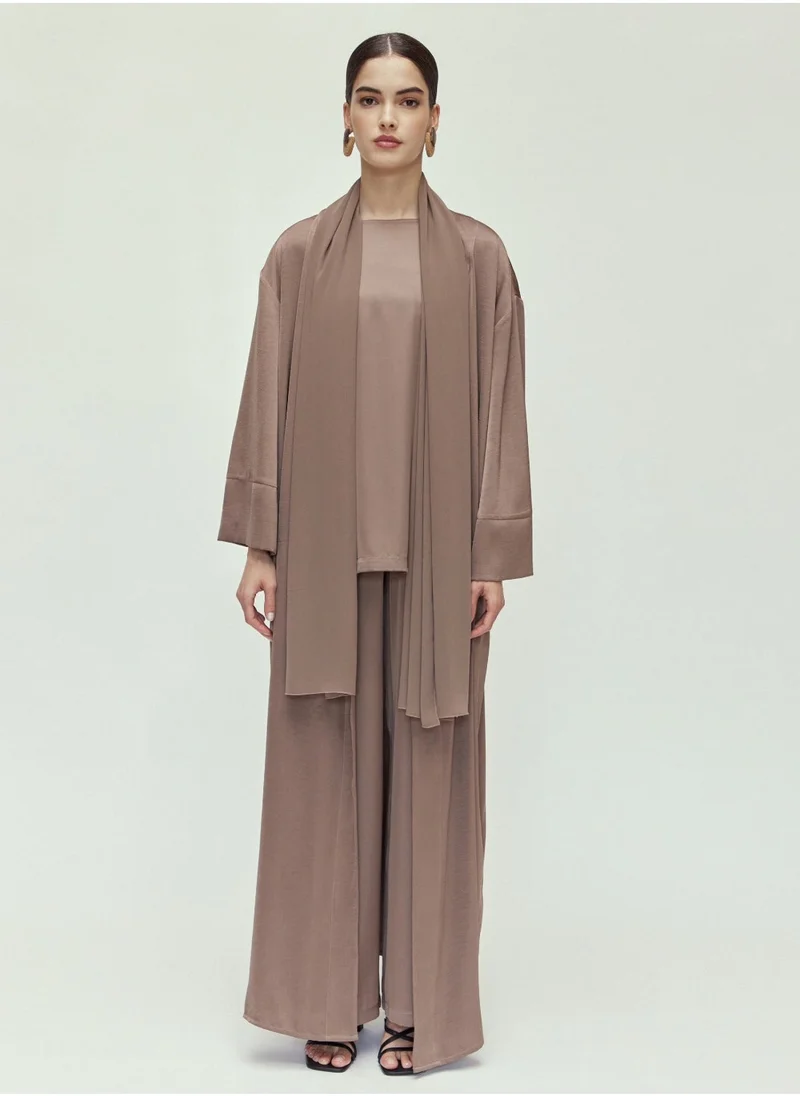 CHASE Essential Abaya