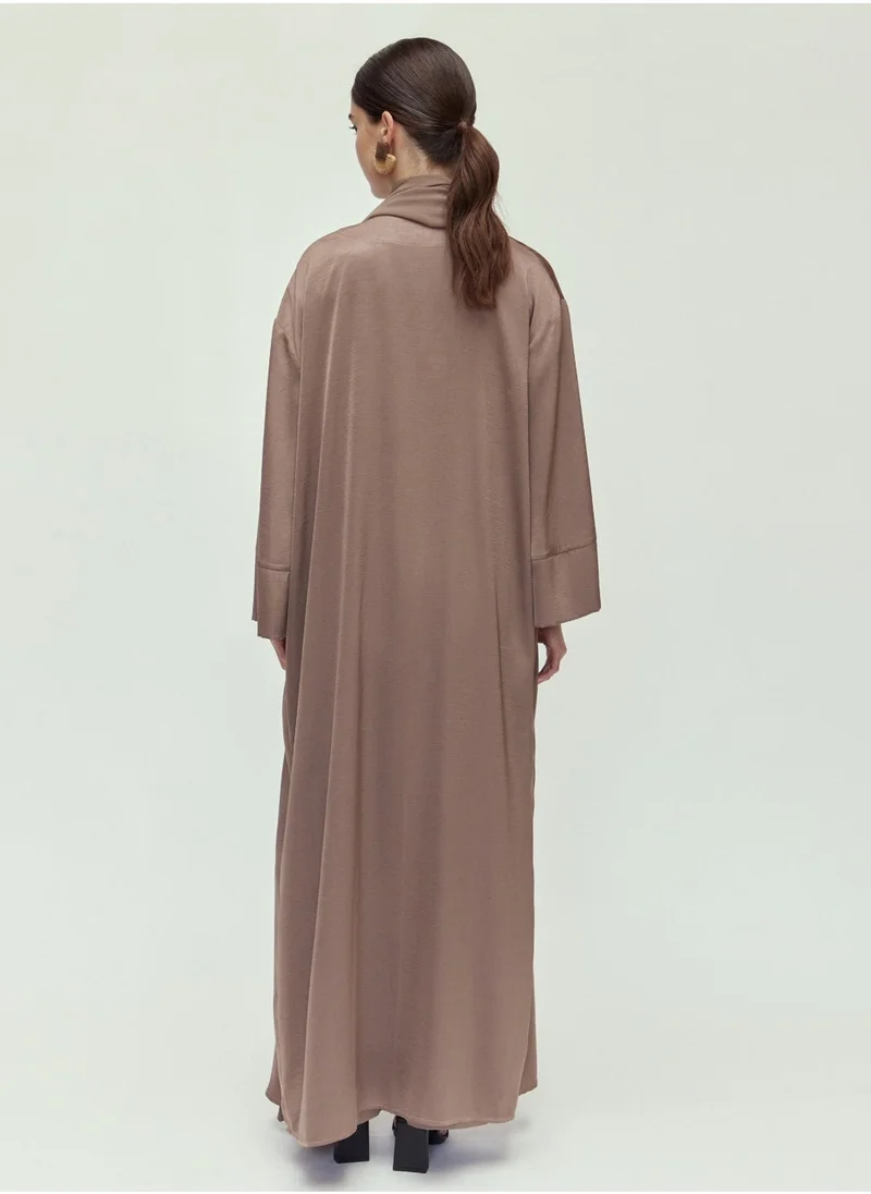 CHASE Essential Abaya