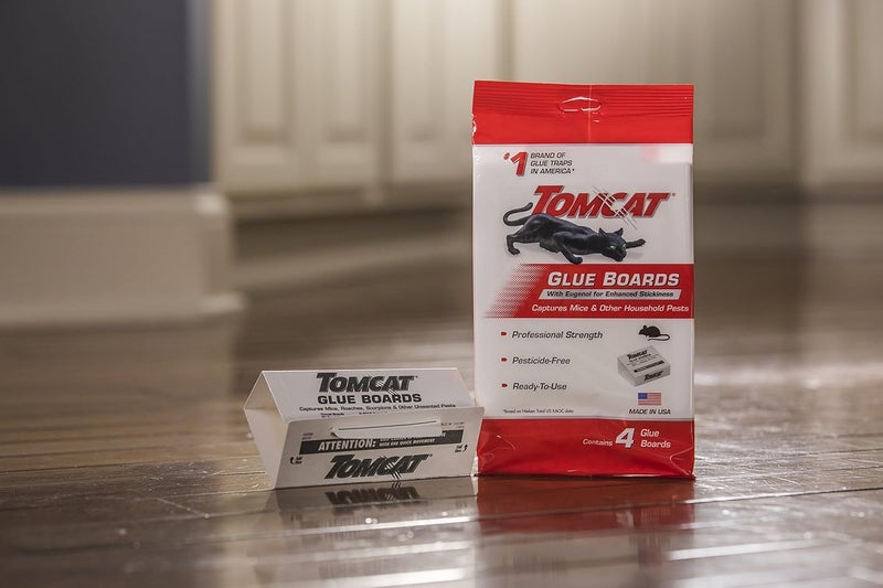 TOMCAT Glue Boards with Eugenol for Enhanced Stickiness, 4 Per Box, 2-Pack - Image 2