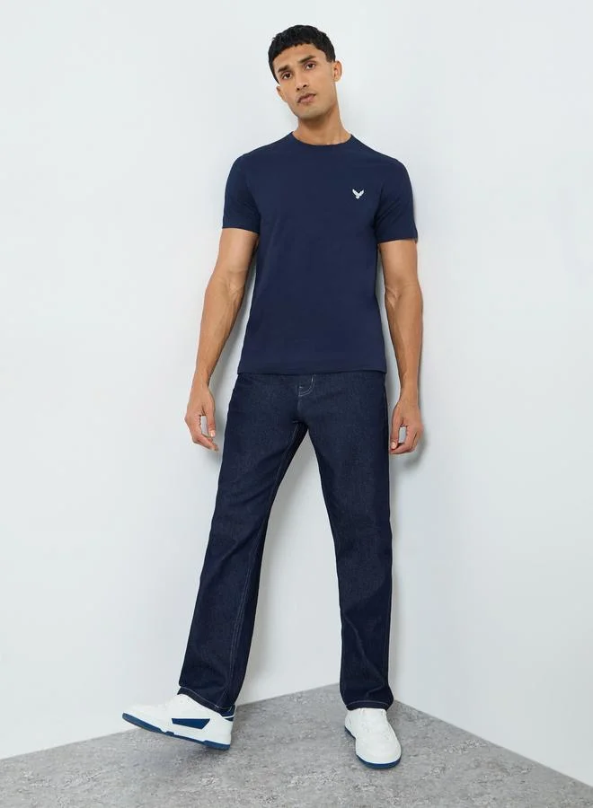 ستايلي تيشيرت قطن بتفاصيل مُطرّزة