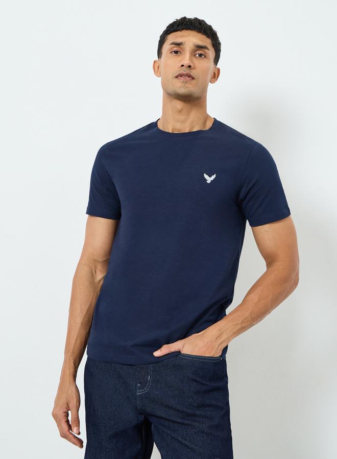 ستايلي تيشيرت قطن بتفاصيل مُطرّزة - Image 1