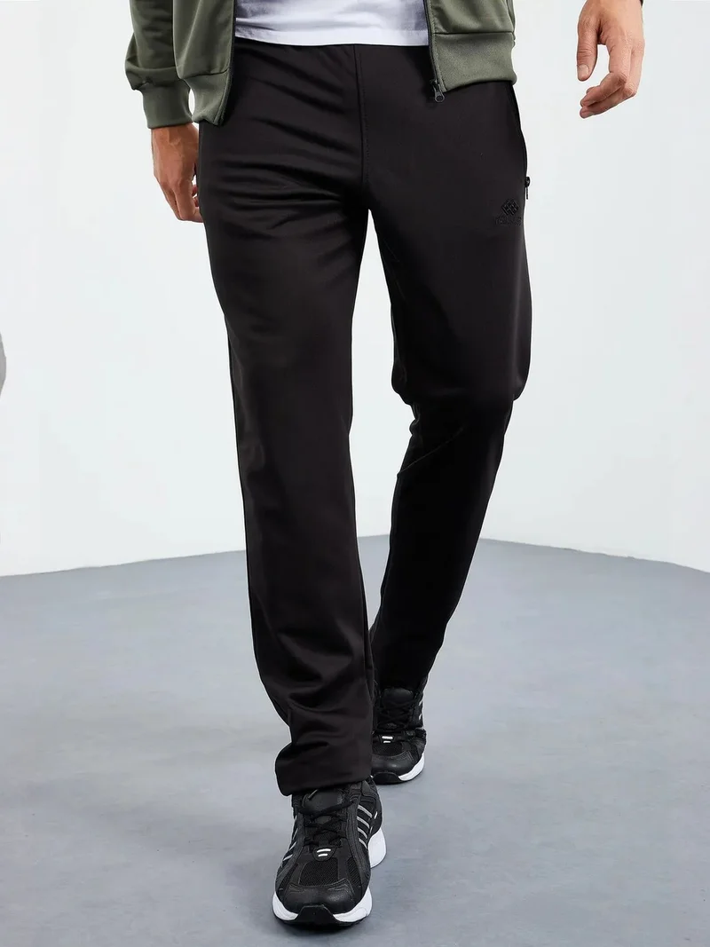 تومي لايف TOMMY Men's Scuba Knit Active Set With Zipper Collar