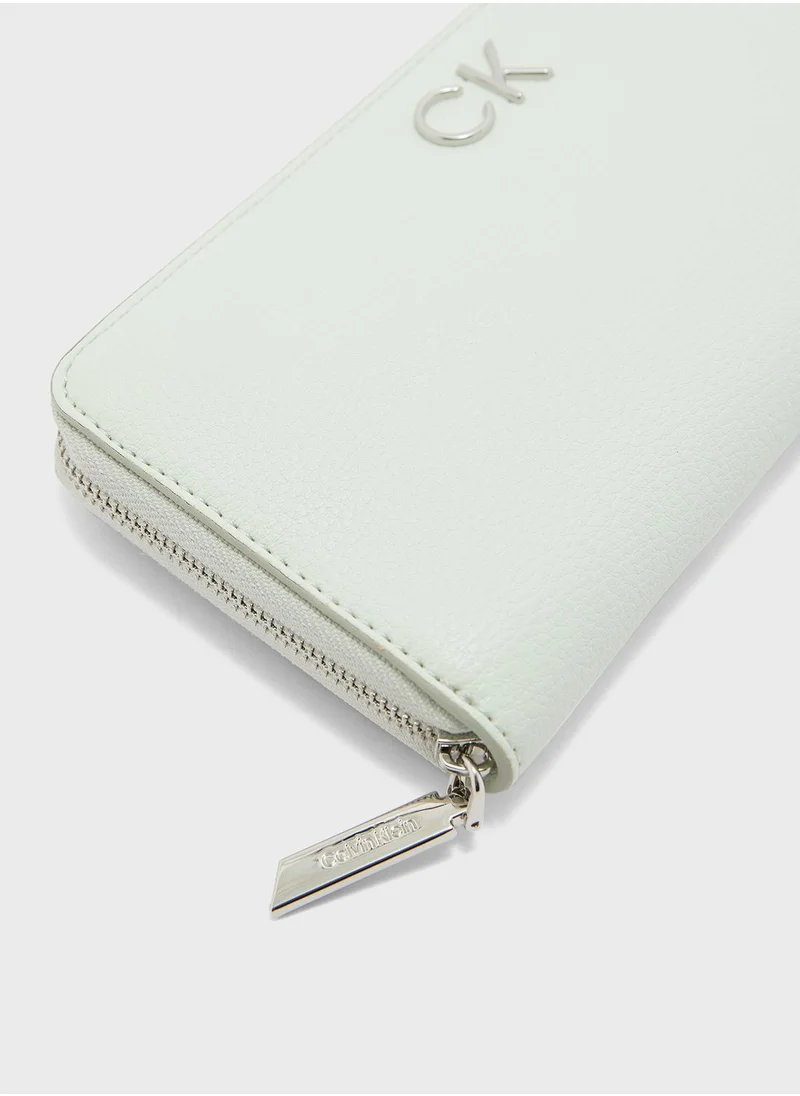 CALVIN KLEIN Daily Large Zip Around Wallet