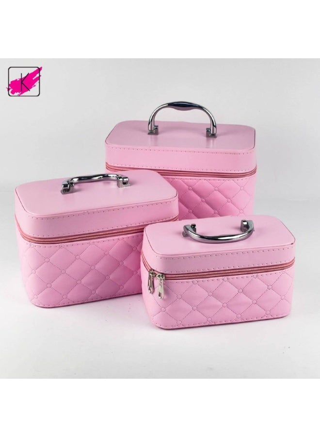 مجموعة حقائب سفر لوضع المكياج، 3 قطع من حقائب تنظيم مستحضرات التجميل المبطنة باللون الازرق بنمط قلوب، 23/21/18 سم - Image 2