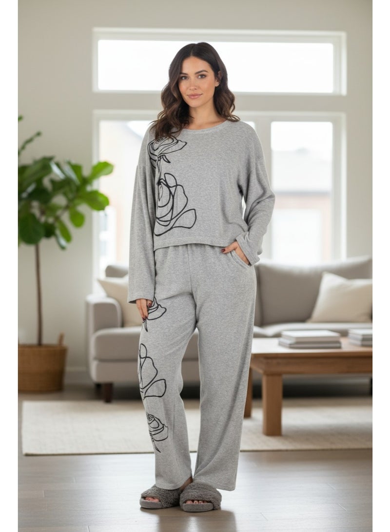 zecotex  "Winter Rose" Modern Velvet Pajama Set - Cozy Plush Comfort with an Artistic Touch - Image 1