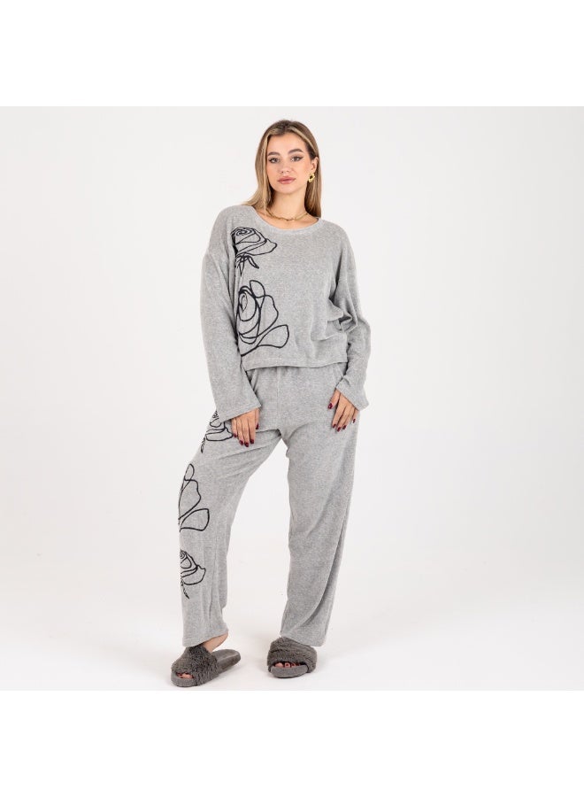 zecotex  "Winter Rose" Modern Velvet Pajama Set - Cozy Plush Comfort with an Artistic Touch - Image 3