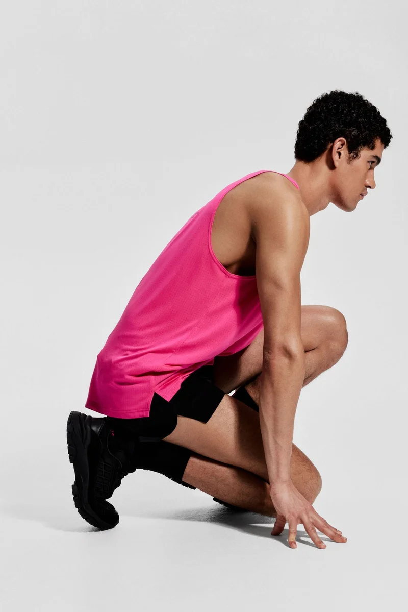 H&M  Regular Fit Sports vest top in DryMove™ for Men | Best Price UAE