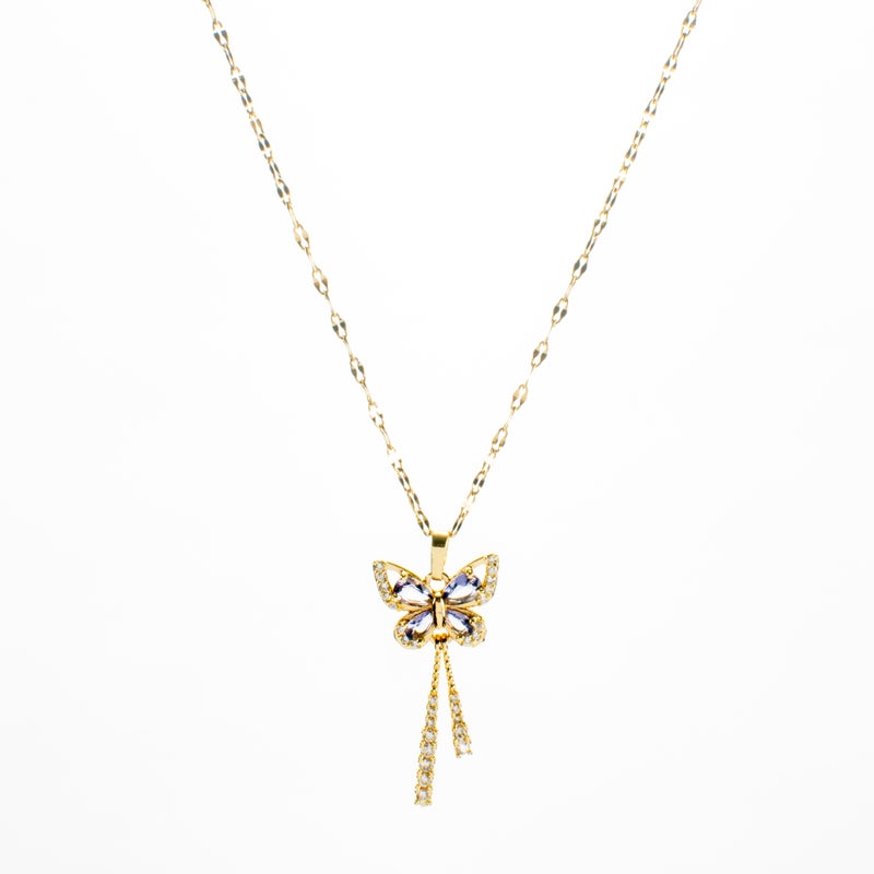 سلسلة أستانليس ستيل ذهبي مع دلاية شكل فراشة بنفسجي مرصعة بفصوص الزيركون - Image 2