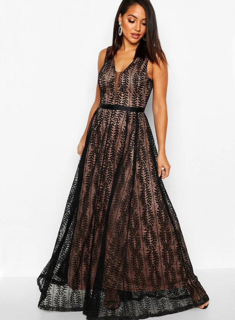 boohoo Lace Insert Plunge Neck Dress