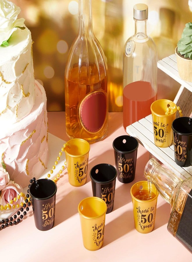 سوريو مجموعة Sureio مكونة من 24 قطعة من أكواب الشرب الصغيرة (قلادات) لحفلات أعياد الميلاد الخمسين، مصنوعة من البلاستيك باللونين الذهبي والأسود، مناسبة للرجال والنساء والضيوف. مثالية لحفلات أعياد الميلاد والذكرى السنوية. - Image 4