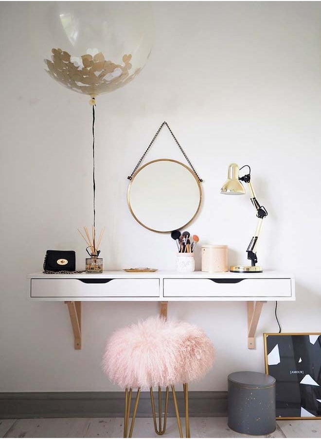 Furniture Factory - Bedroom&amp;Makeup Vanity-White M0670 - Image 1