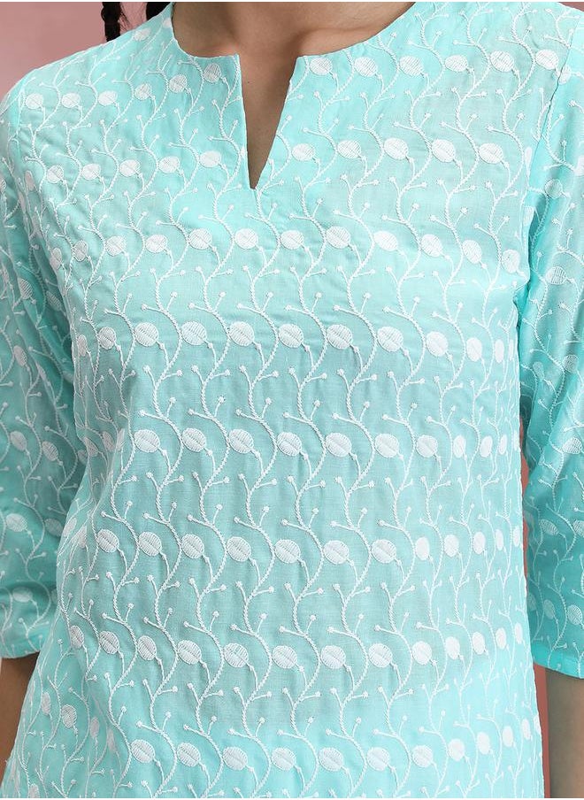 Vishudh Blue & White Floral Embroidered Round Notched Neck Straight Kurta by Styli  - Image 5