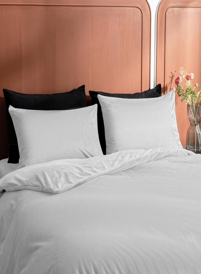TELUS 2 Pack Zippered Velvet Standard Pillowcases, Super Soft and Cozy Luxury Fuzzy Flannel Pillow Cases with Zipper, 20x26 Inches, White - Image 2