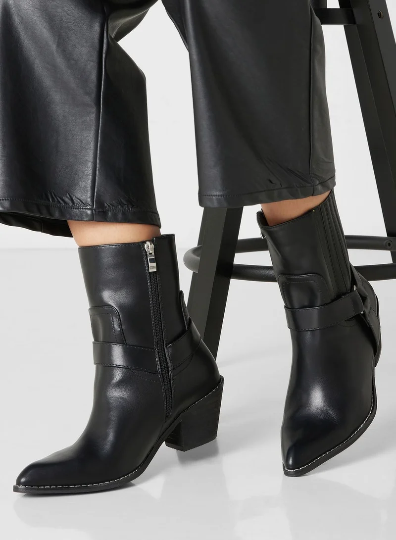 جينجر Cowboy Heel Ankle Boots