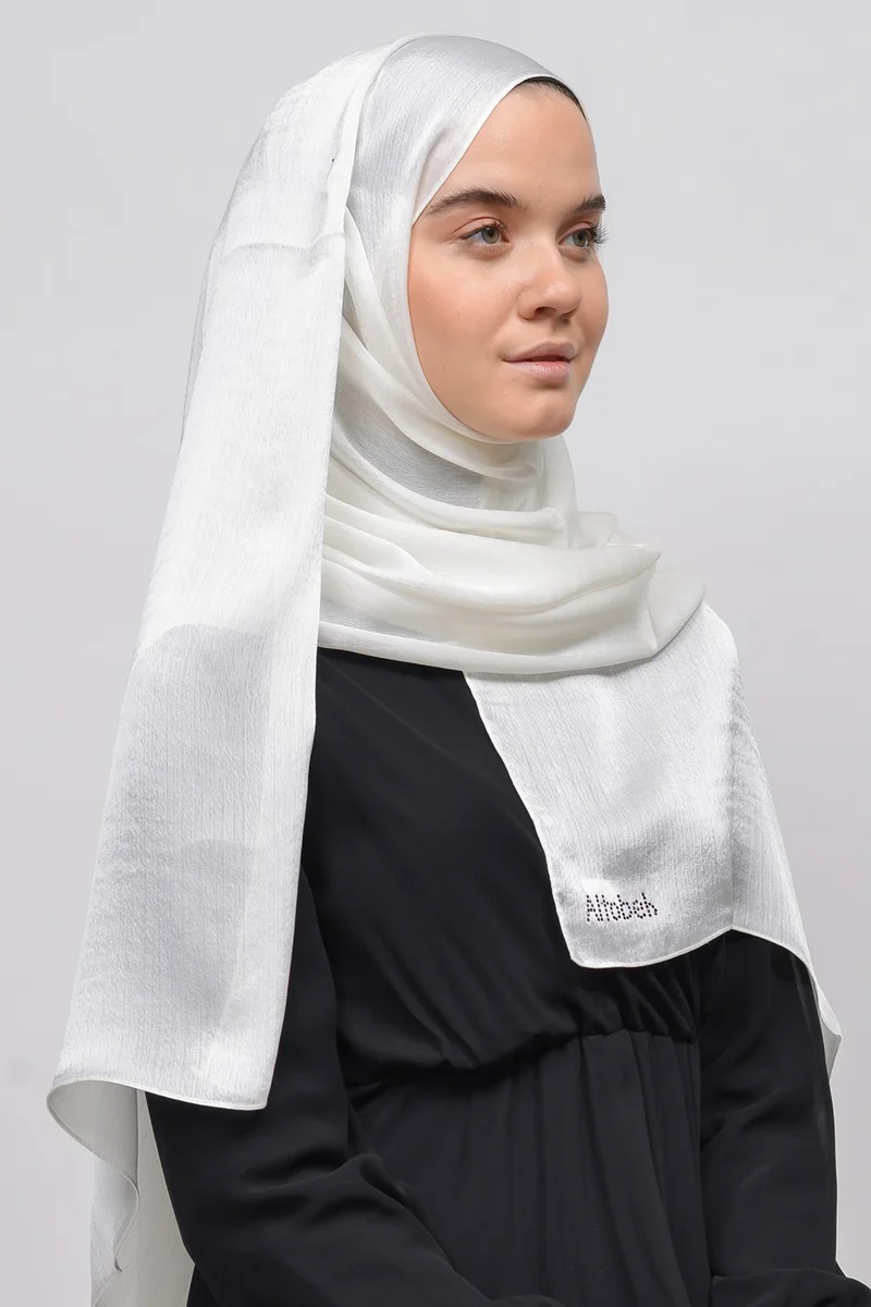 التوبة Janjan Shiny Satin Textured Hijab Evening Dress Chiffon Shawl-Ecru