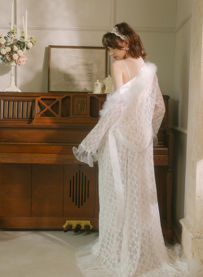 Take Two White Heart Pattern Slip and Robe Set - Image 3