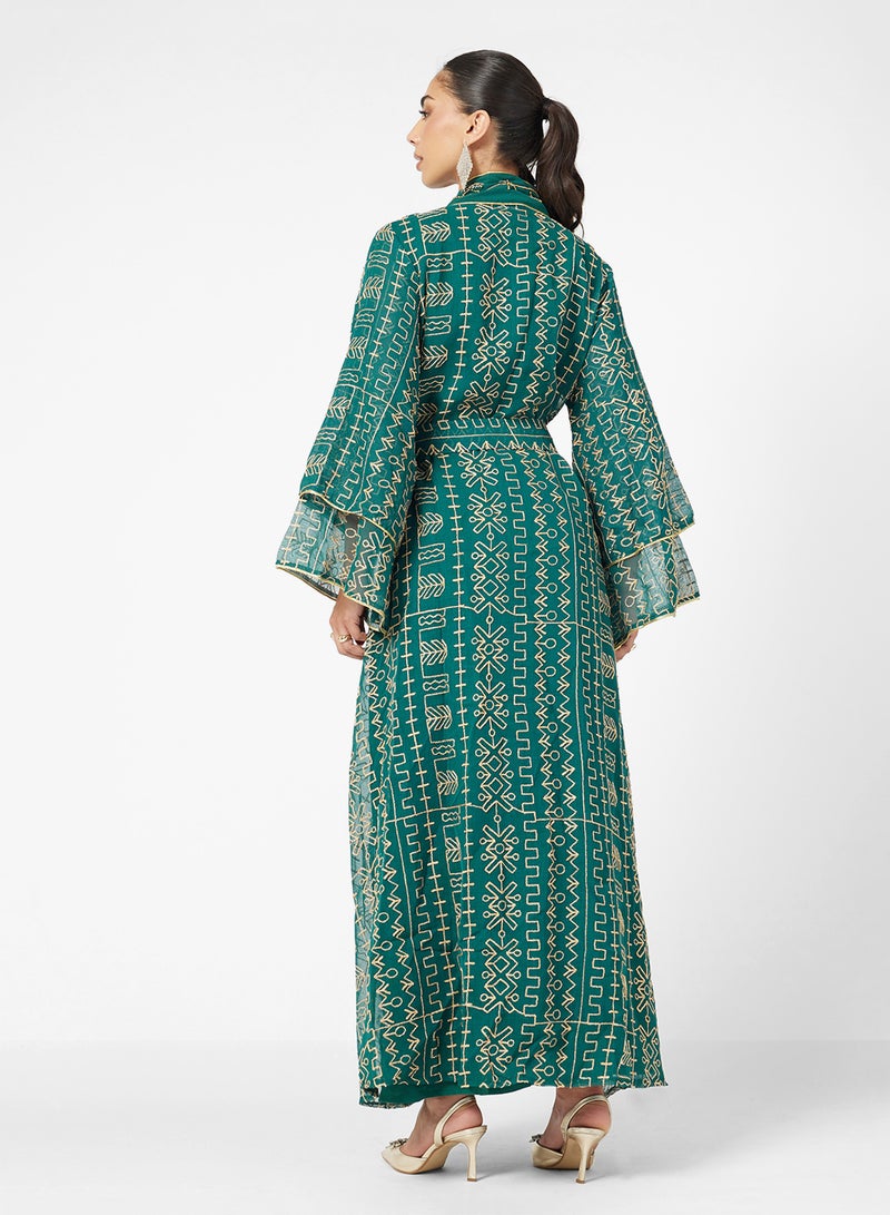 Khizana Embroidered Abaya With Sleeveless Inner - Image 2
