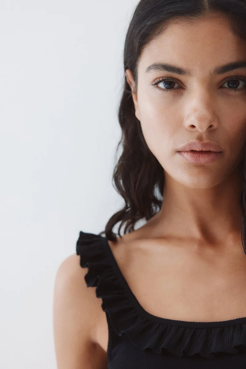 H&M Frill-trimmed vest top