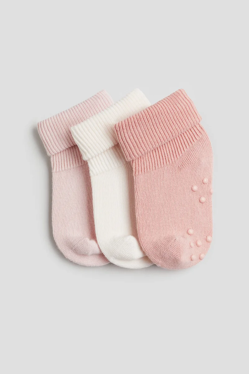 اتش اند ام جوارب مقاومة للانزلاق - عبوة من 3 أزواج