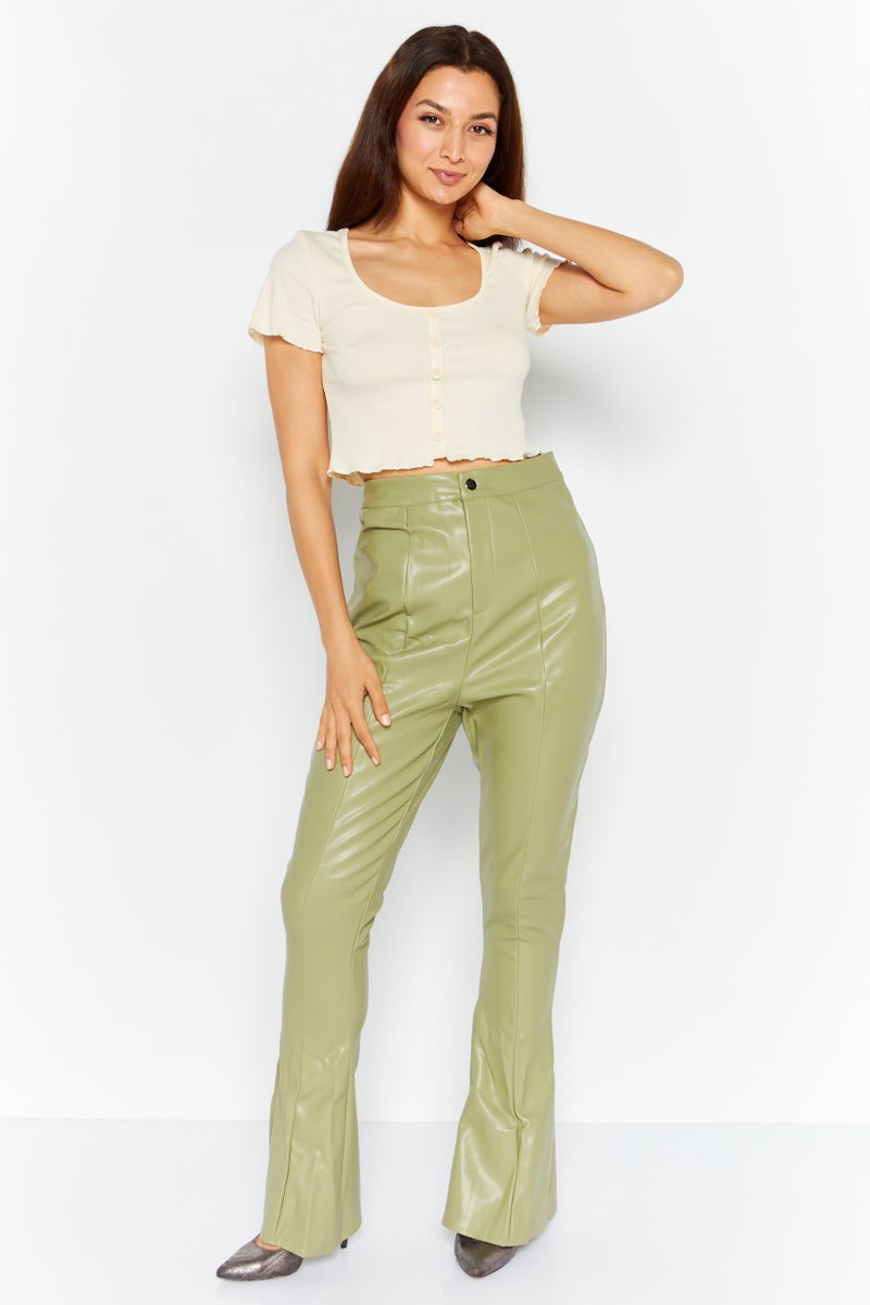 Missguided سروال نسائي طويل من الجلد الصناعي، كاكي - Image 4
