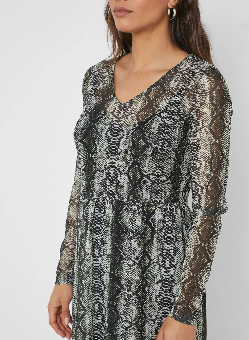 NOISY MAY Snake Print Pleated Dress