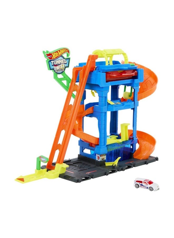 Hot Wheels مجموعة ألعاب غسيل السيارات في نفق التواء مدينة لنسرع