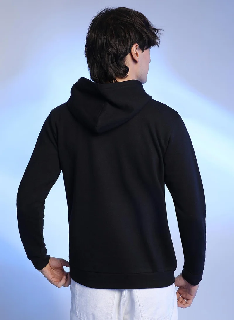 كامبوس سوترا Men's Black Pullover Hoodie With Contrast Drawstring