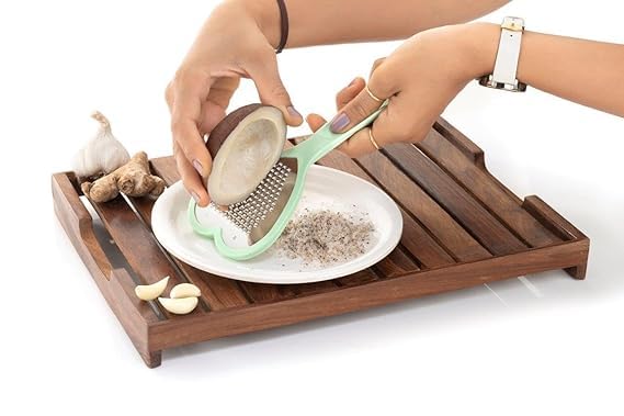 RUSEELA Stainless Steel Heart Shape Cheese Grater (4 PC) – Multi-Purpose 4-in-1 Grater, Dicer & Slicer for Cheese, Vegetables, Fruits, Ginger & Chocolate (Multicolor) - Image 3
