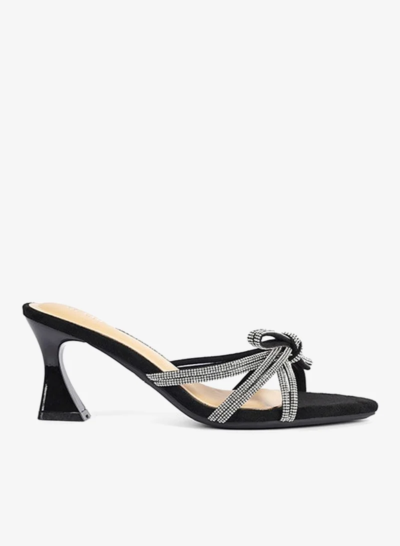 كابلي شباشب نسائية بكعب مزينة بالشبك