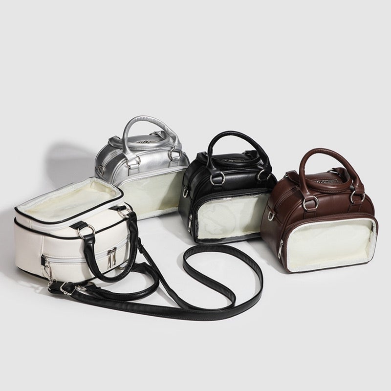 حقيبة ظهر نسائية أنيقة بزينة شارات - جلد PU مقاوم للماء مع حزام كتف متقاطع - Image 1