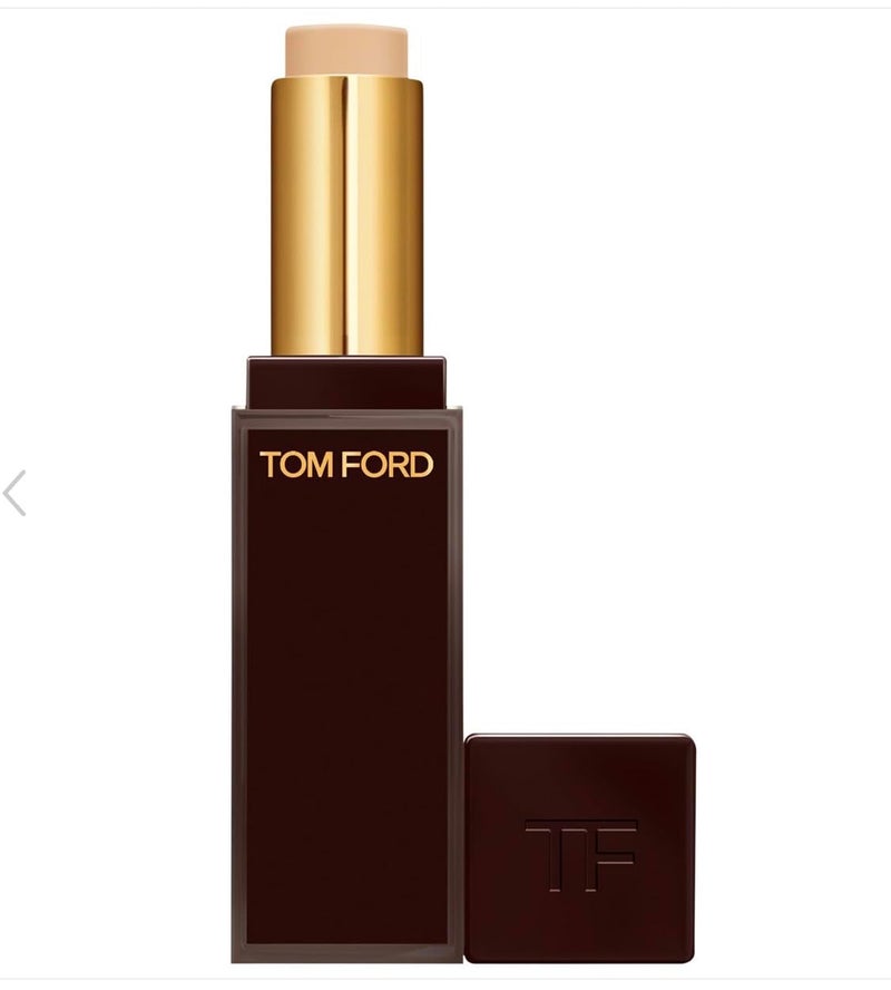Tom Ford Traceless Soft Matte Concealer 2W0 Beige LightMedium Skin With Yellow Undertones
