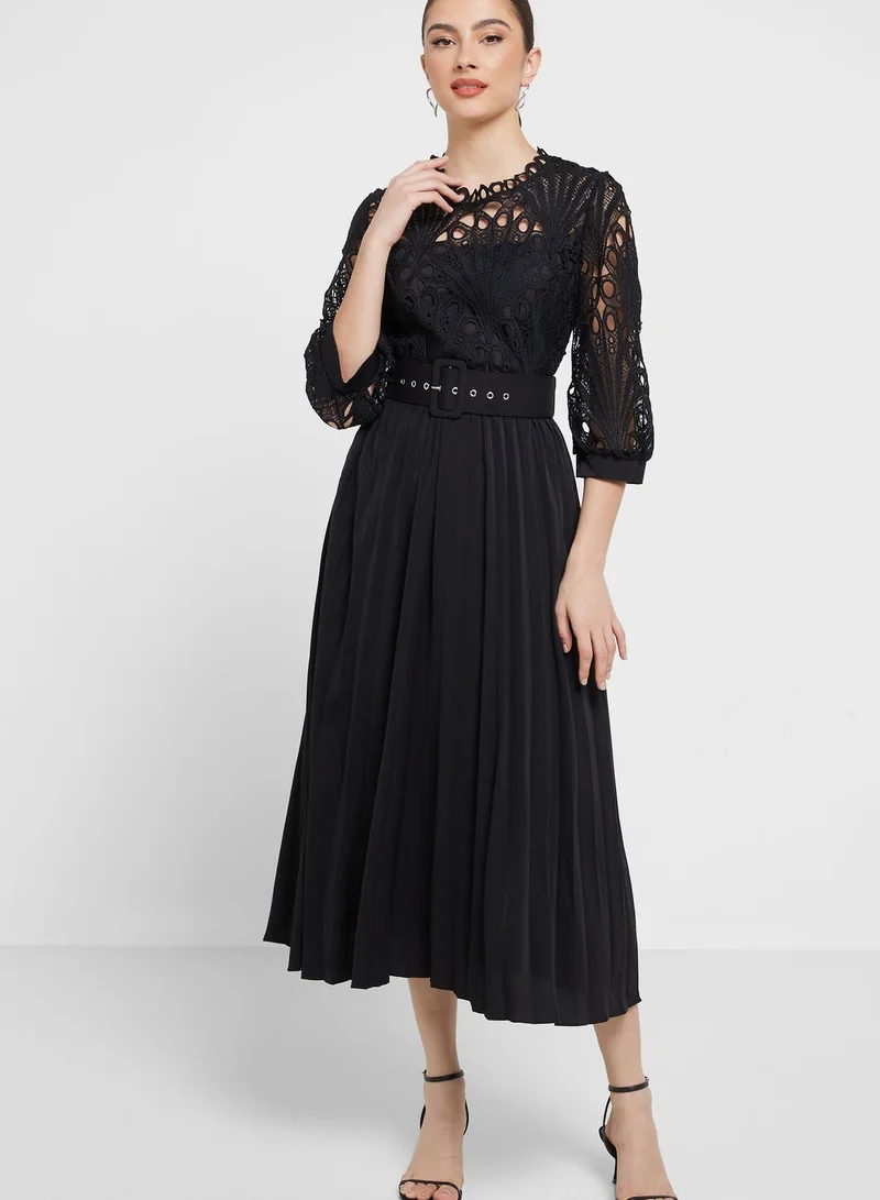 Khizana Lace Detail Pleated Dress