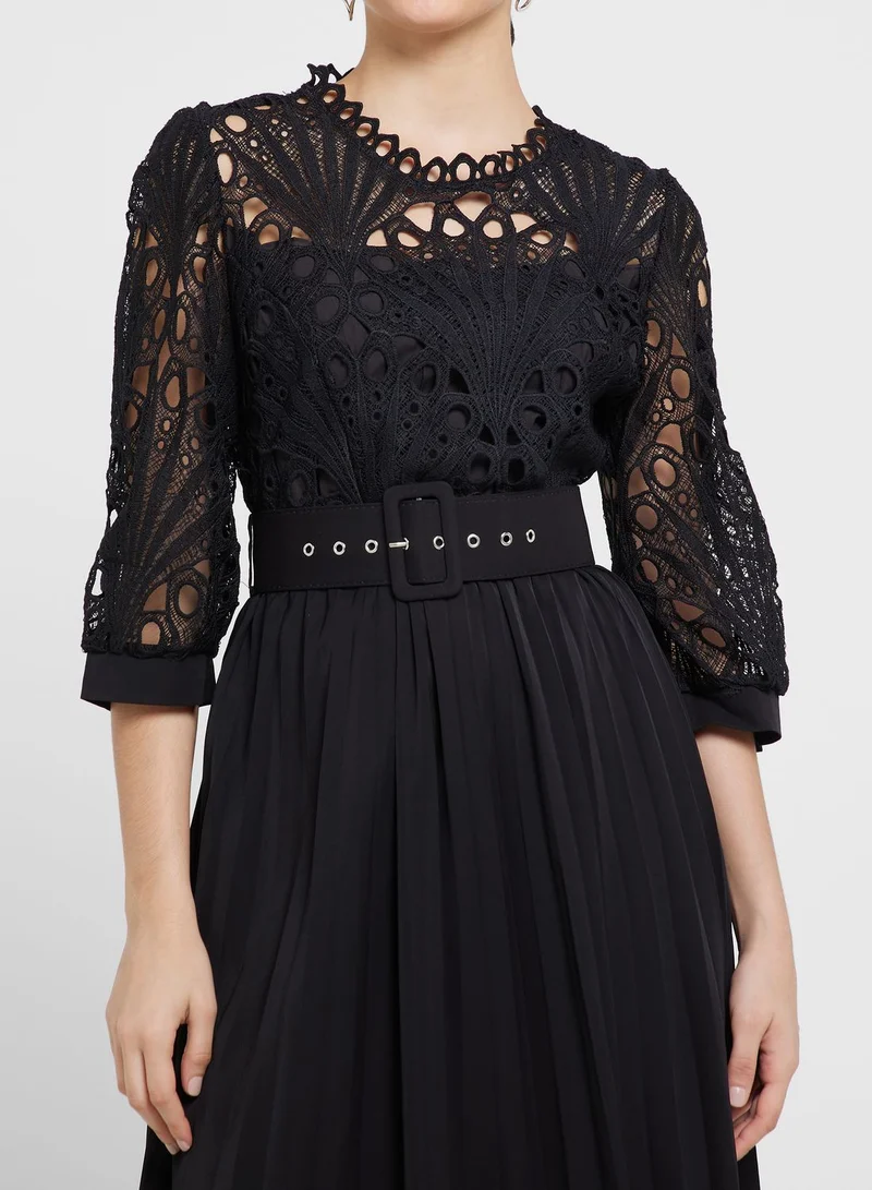 Khizana Lace Detail Pleated Dress