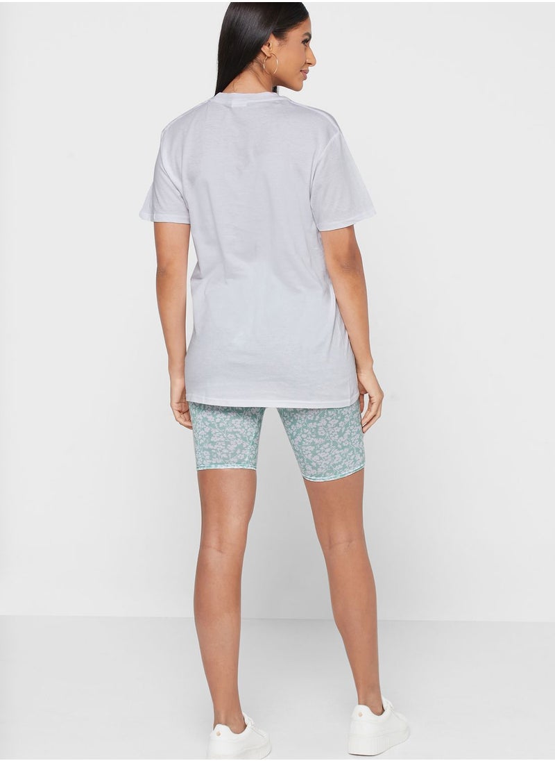 I SAW IT FIRST - Green Ditsy Floral T-shirt And Cycling Short Set - Image 1