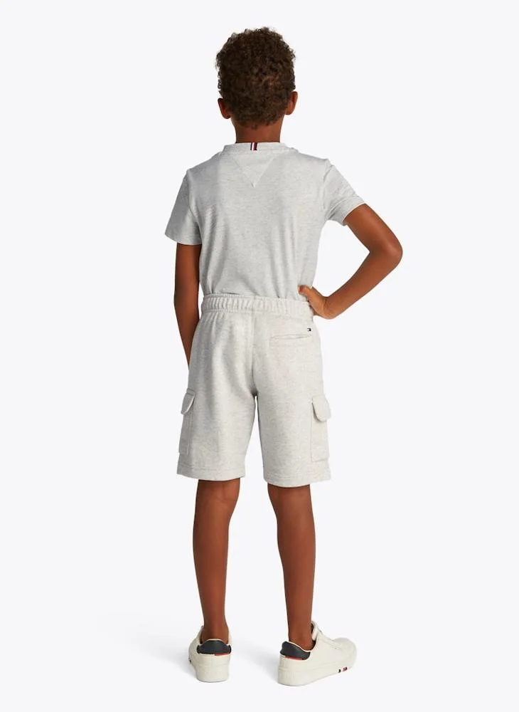 تومي هيلفيغر Kids T-Shirt & Cargo Shorts Set