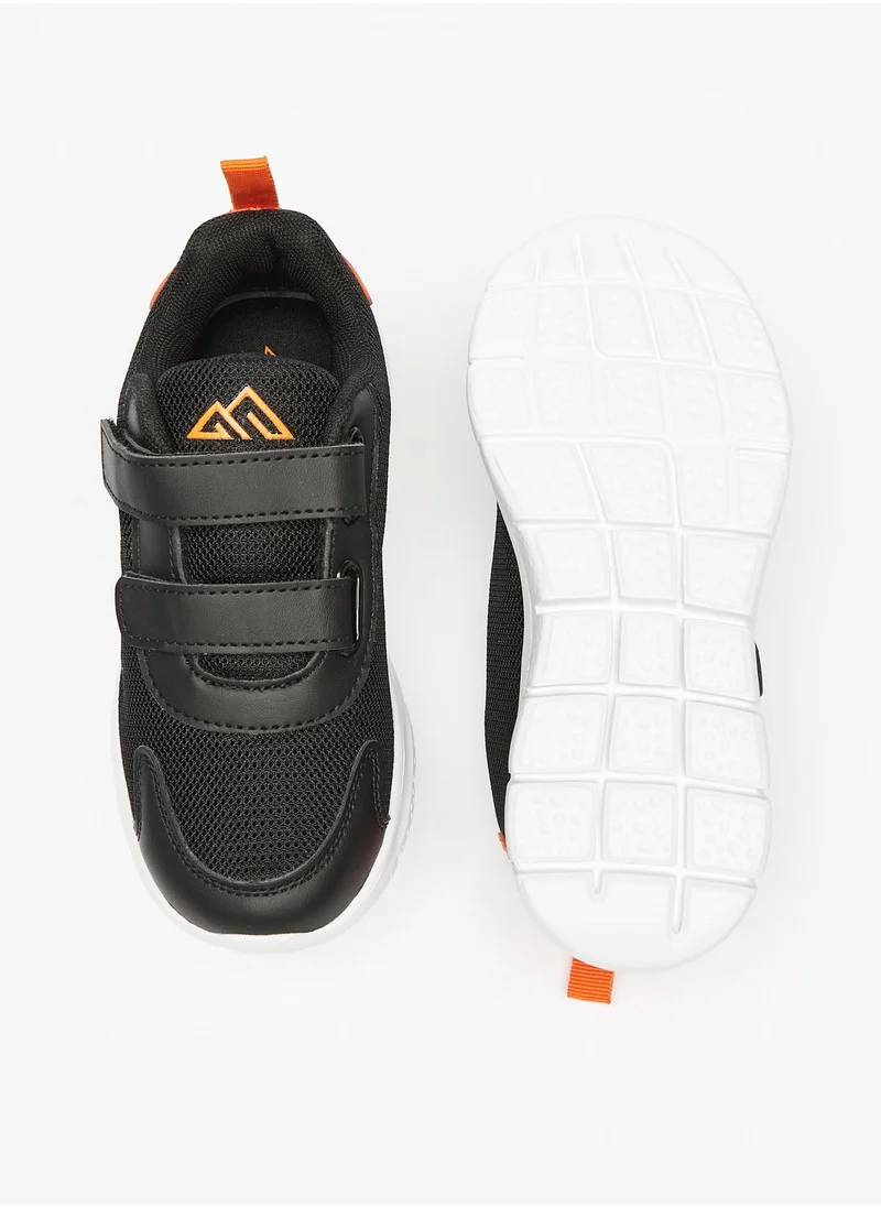 Oaklan by Shoexpress Boys Textured Sports Shoes with Hook and Loop Closure