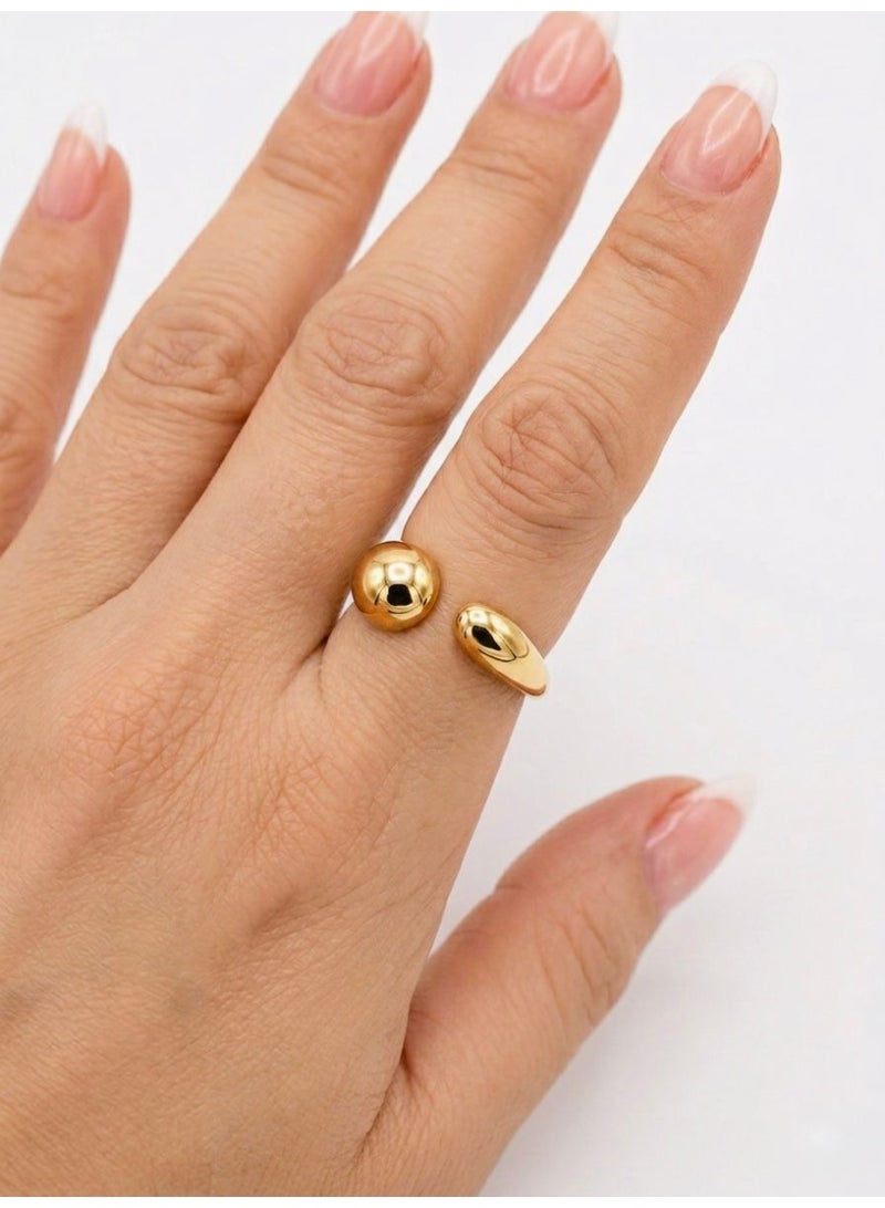 The Intermix Gems Gold Modern Bypass Statement Ring 18K - Image 4