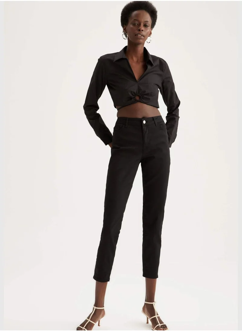 DeFacto Fitted V-Neck Long Sleeve Crop Top