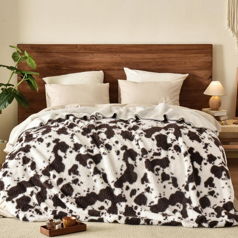 PHF Cute Brown Cow Print Sherpa Fleece Blanket Twin Size (152cm x 203 cm) for Teens Kids, Reversible Thick and Warm Blanket for Winter, Ultra Soft Fuzzy Animal Pattern Bedding for Bed Sofa Couch Travel - Image 1