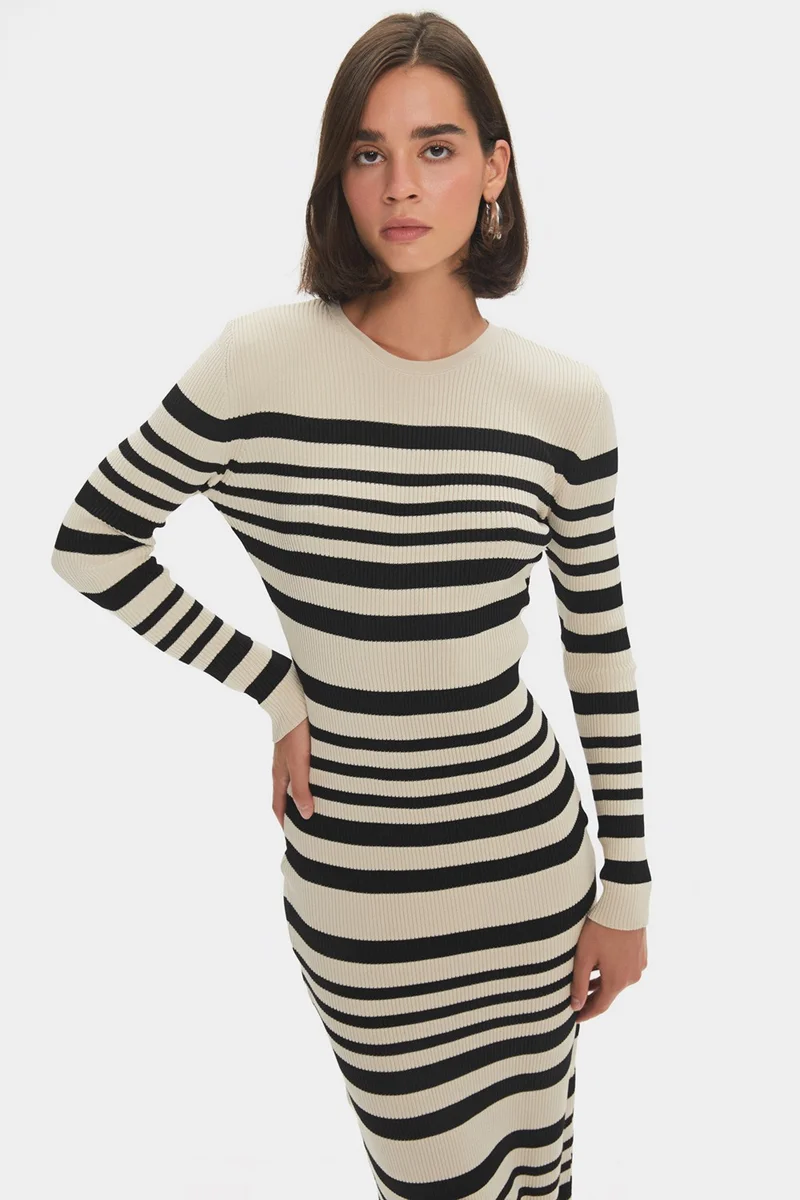 جون Women's Striped Midi Knit Dress