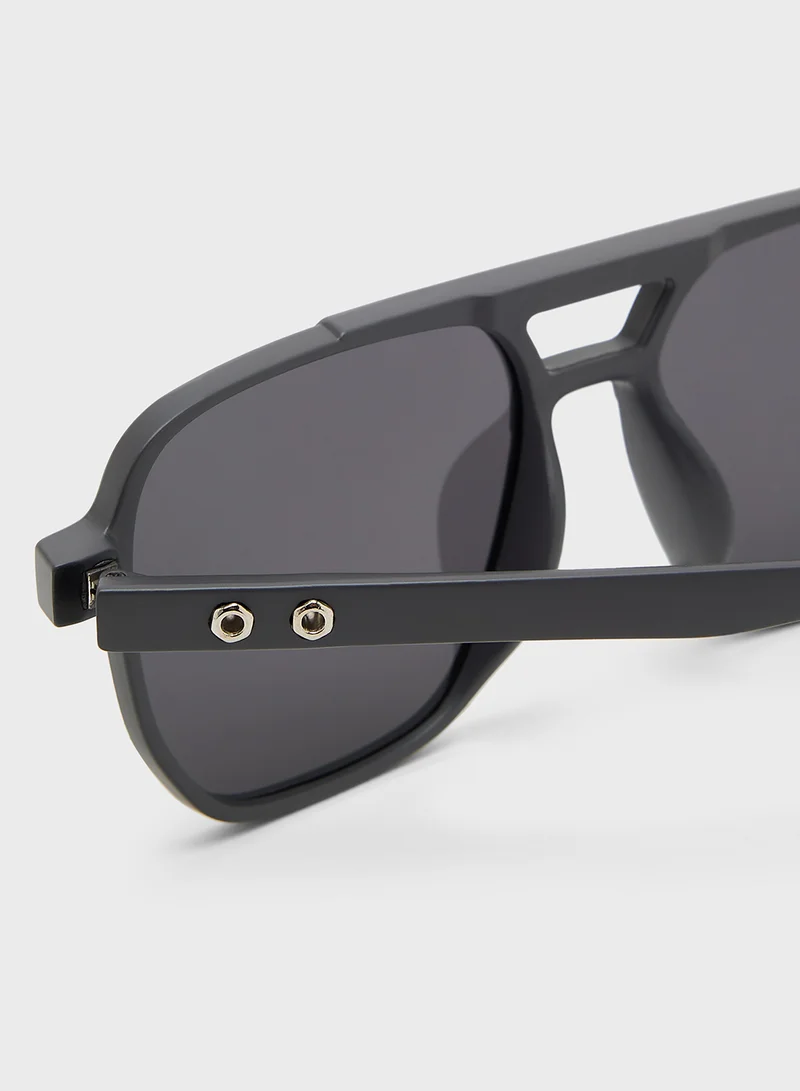 Seventy Five Polarized Lens Oversize Sunglasses