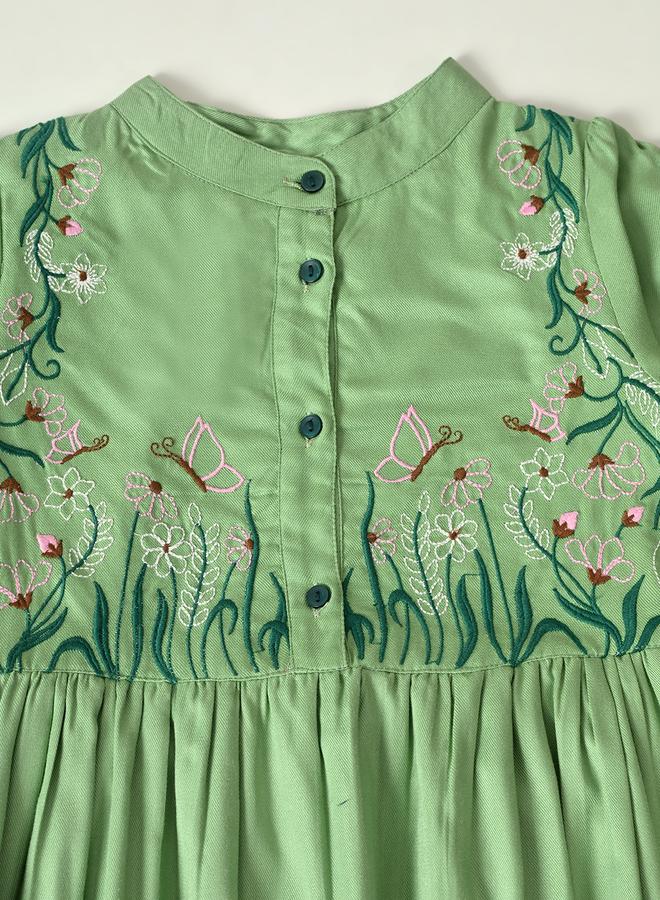 بيلا مودا فستان أخضر مطرز - Image 4